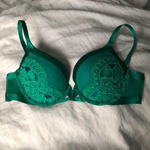 Victoria’s Secret bra
